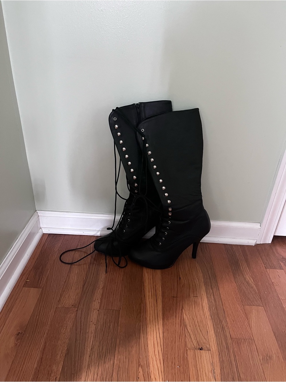 Black Lace-Up High-Heel Knee Boots 11